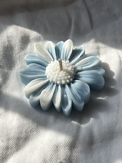 Daisy Flower Candle – Handmade Floral Candle